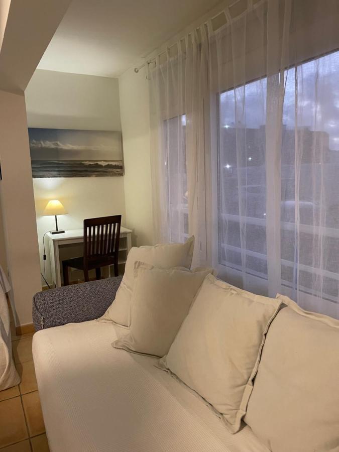 Appartement My Ocean !!! Breathtaking Location, Steps To The Ocean, Spacious Sea View, Fully Equipped And Well-furnished With Private Entrance And High-speed Fiber Optic Internet *